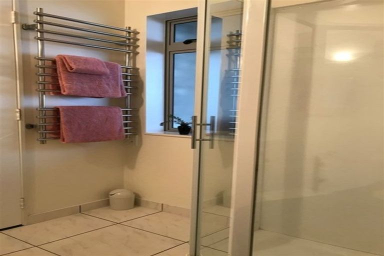 Photo of property in 188b Devonport Road, Tauranga, 3110