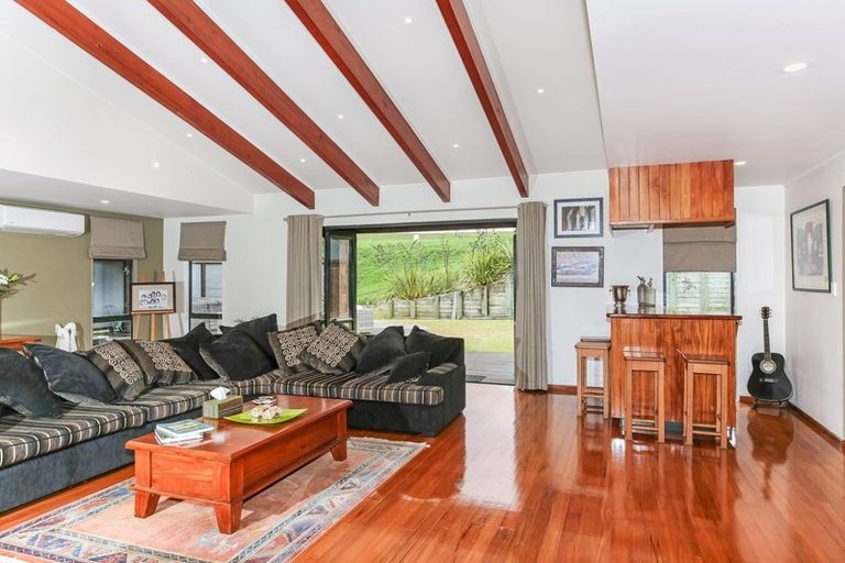 Photo of property in 325 Flat Bush School Road, Flat Bush, Auckland, 2019