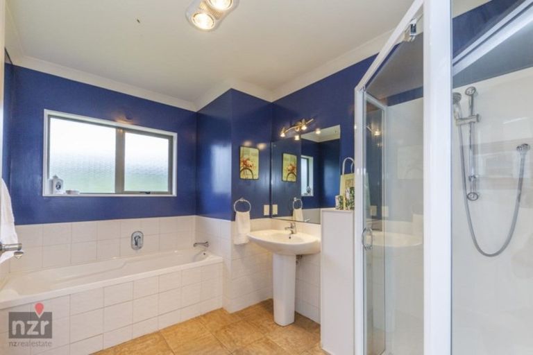 Photo of property in 62 Almadale Road, Cheltenham, Feilding, 4777