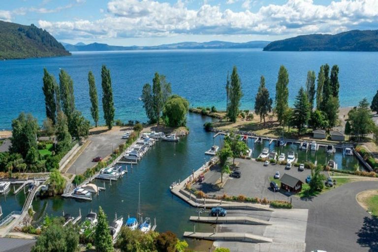 Photo of property in 13 Larches Lane, Kinloch, 3377