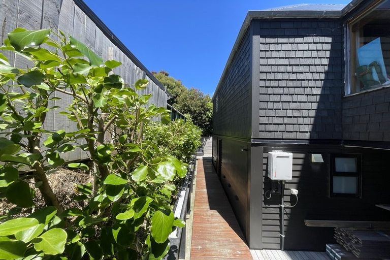 Photo of property in 92a Khandallah Road, Khandallah, Wellington, 6035