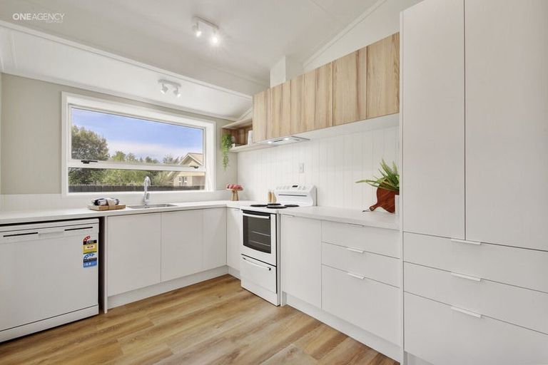 Photo of property in 8 Thorne Place, Rangiora, 7400