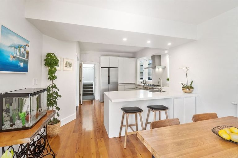 Photo of property in 29 Clissold Street, Merivale, Christchurch, 8014