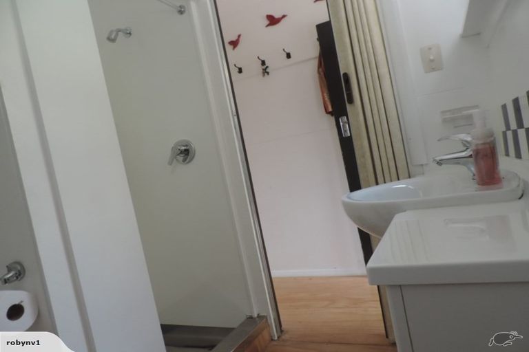 Photo of property in 45 Lake View Terrace, Moana, 7875