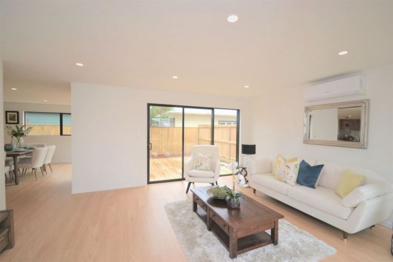 Photo of property in 46b Willerton Avenue, New Lynn, Auckland, 0600