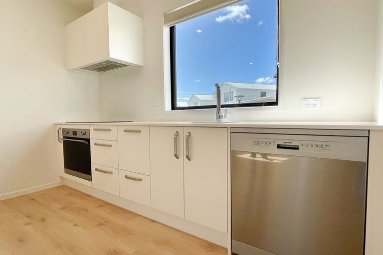 Photo of property in 9 Ara Reti, Mangere, Auckland, 2022