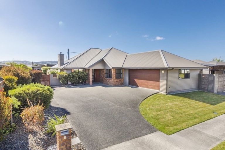 Photo of property in 8 Trump Place, Kelvin Grove, Palmerston North, 4414