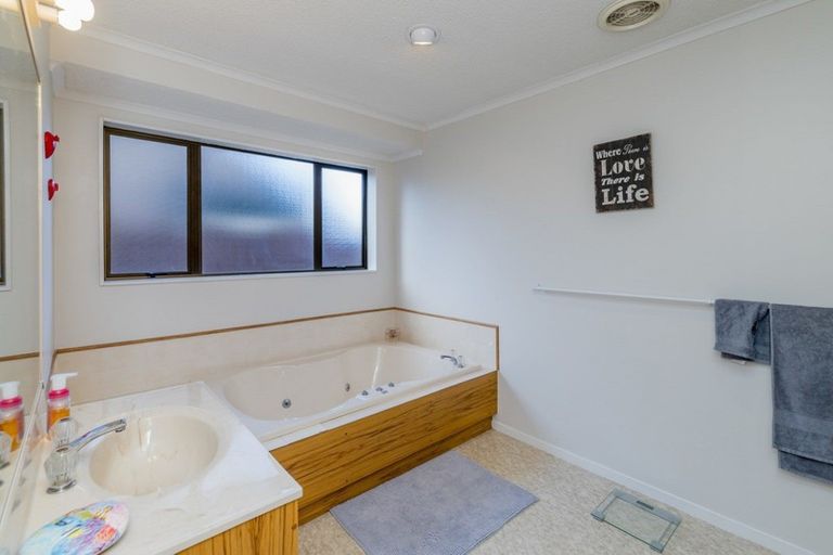 Photo of property in 9 Webb Avenue, Levin, 5510