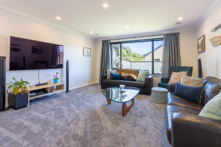 Photo of property in 25 Rifleman Lane, Paraparaumu Beach, Paraparaumu, 5032