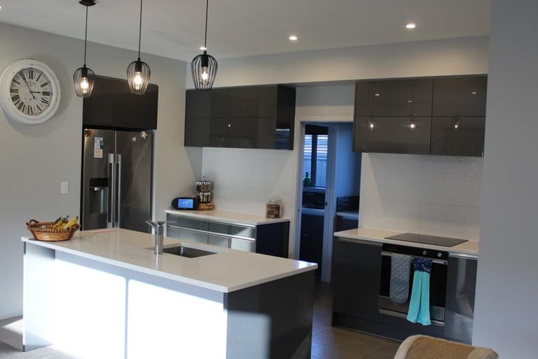 Photo of property in 15 Caledonia Drive, Mosgiel, 9024