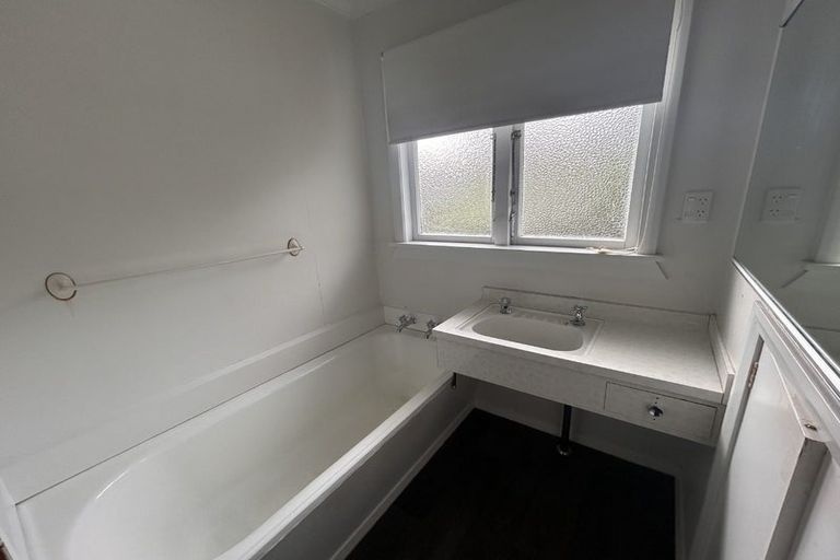 Photo of property in 345 Ruahine Street, Terrace End, Palmerston North, 4410