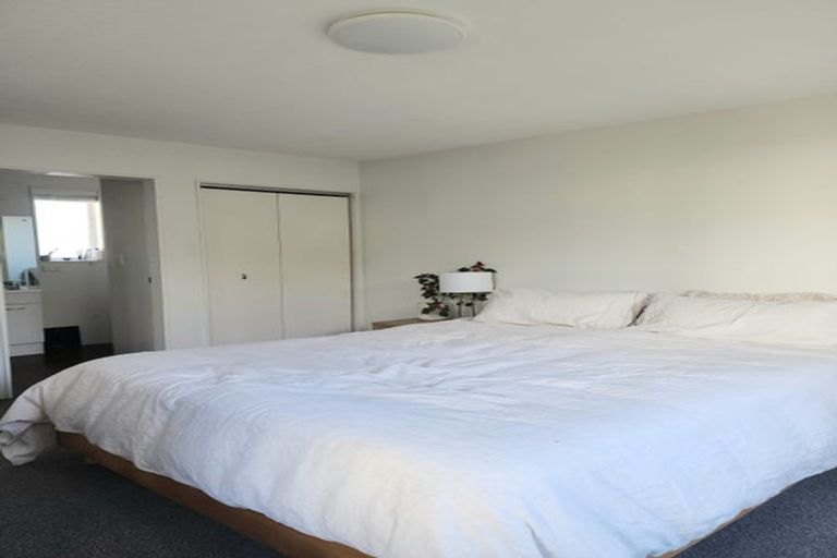 Photo of property in 4b The Quadrant, Miramar, Wellington, 6022