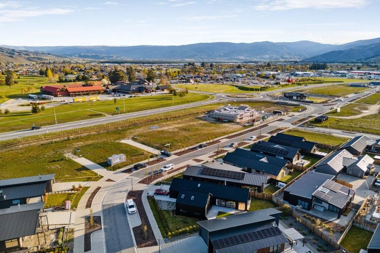 Photo of property in 11 Blondie Drive, Cromwell, 9310