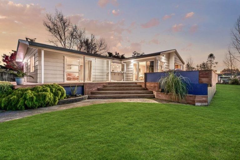 Photo of property in 15 Pitt Road, Runciman, Drury, 2578