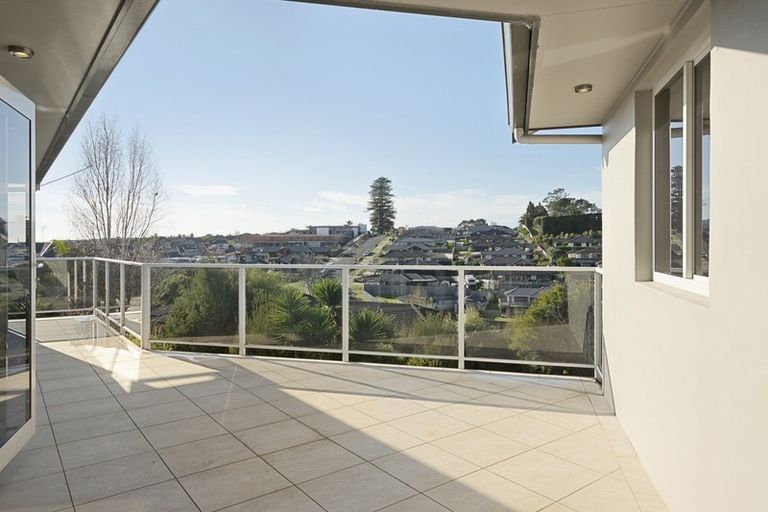 Photo of property in 48 Contour Avenue, Pyes Pa, Tauranga, 3112