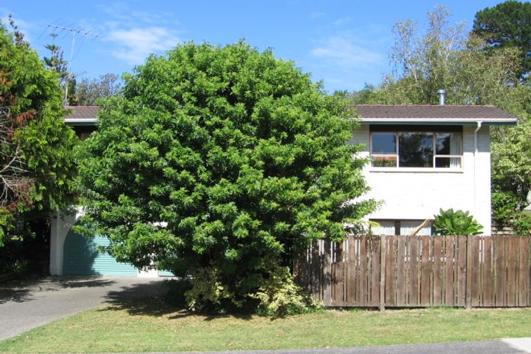Photo of property in 56 Saddleback Rise, Murrays Bay, Auckland, 0630