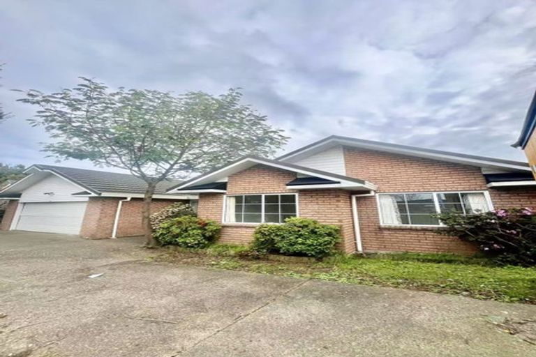 Photo of property in 546 Don Buck Road, Westgate, Auckland, 0614