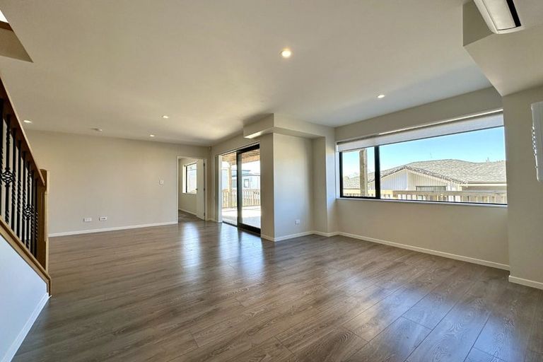 Photo of property in 36 Korihi Drive, Swanson, Auckland, 0614