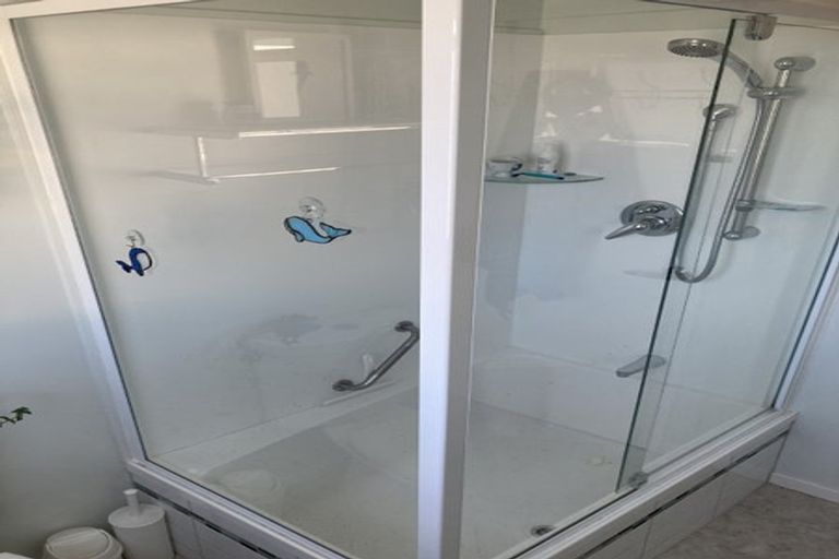 Photo of property in 44p Roxburgh Street, Mount Victoria, Wellington, 6011