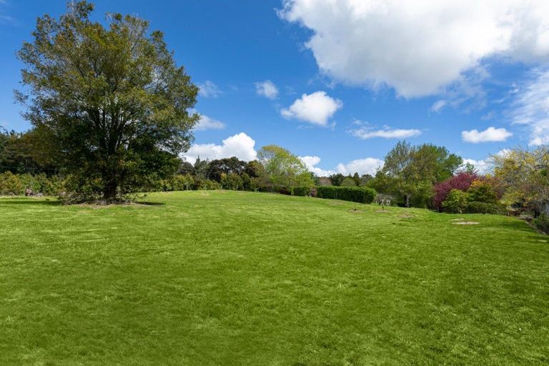 Photo of property in 52 Robinson Road, Coatesville, 0793