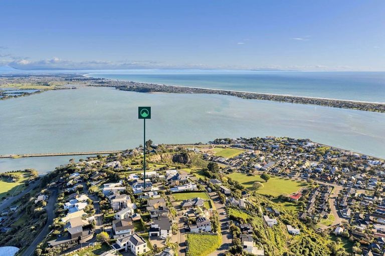 Photo of property in 6 Dunkeld Lane, Redcliffs, Christchurch, 8081