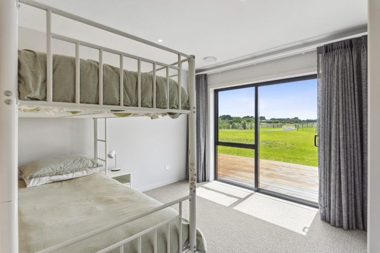 Photo of property in 39 Sandown Road, Te Horo Beach, Otaki, 5581