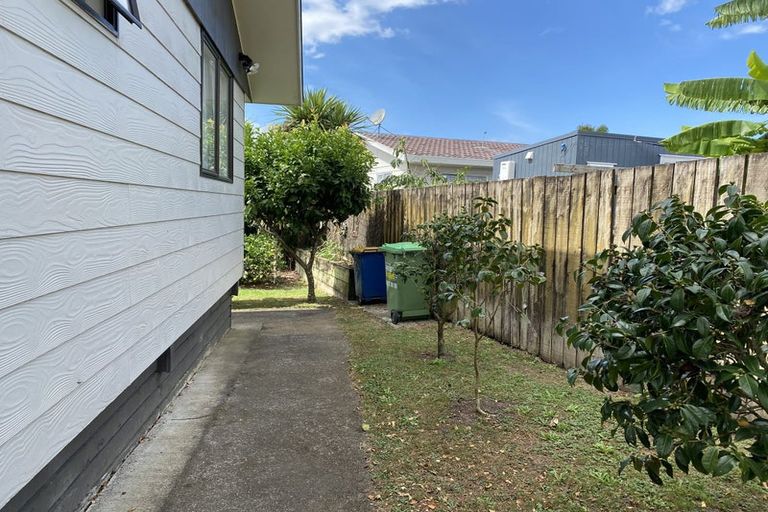 Photo of property in 3/17 Glen Road, Ranui, Auckland, 0612