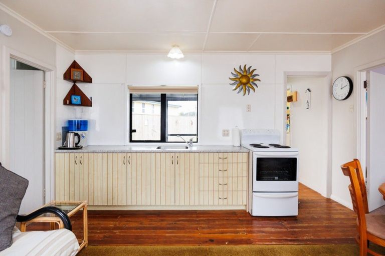 Photo of property in 31 Koputara Road, Himatangi Beach, Foxton, 4891