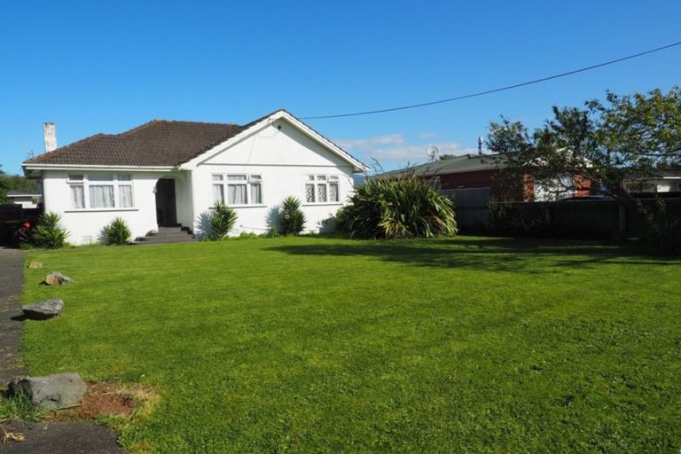 Photo of property in 182 Bartholomew Road, Levin, 5510