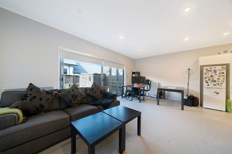 Photo of property in 5 Tuatua Road, Hobsonville, Auckland, 0616