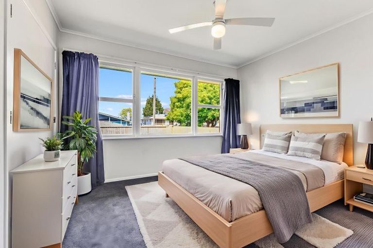 Photo of property in 32 Northolt Road, Fairview Downs, Hamilton, 3214