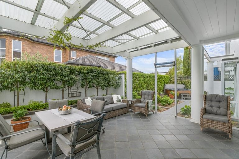 Photo of property in 19a Jane Deans Close, Riccarton, Christchurch, 8011