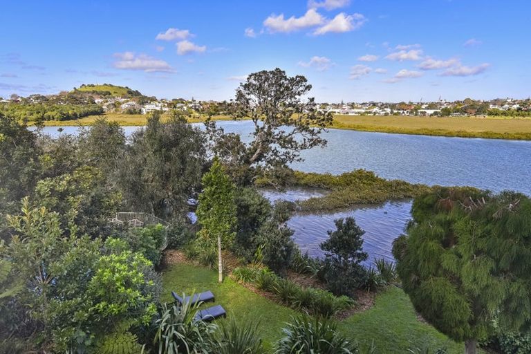 Photo of property in 3a Wesley Street, Devonport, Auckland, 0624