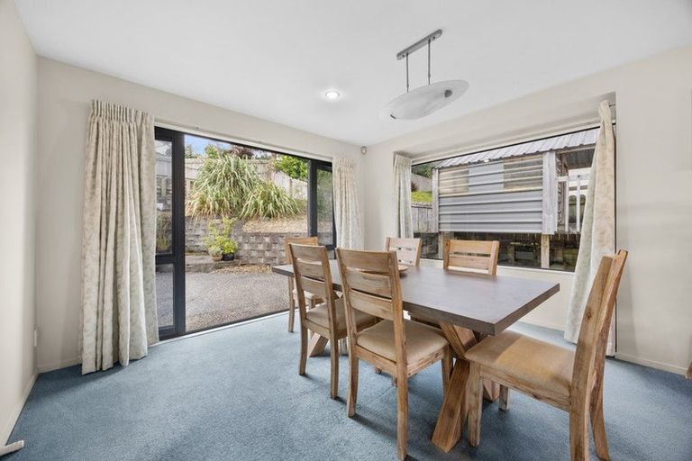 Photo of property in 51 Hogarth Rise, West Harbour, Auckland, 0618