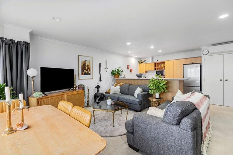 Photo of property in 32d Miro Street, Mount Maunganui, 3116