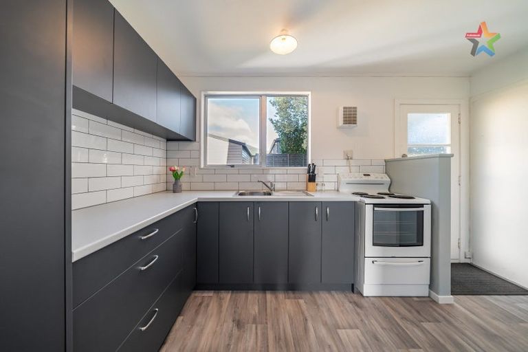 Photo of property in 6d Flock Grove, Fairfield, Lower Hutt, 5011