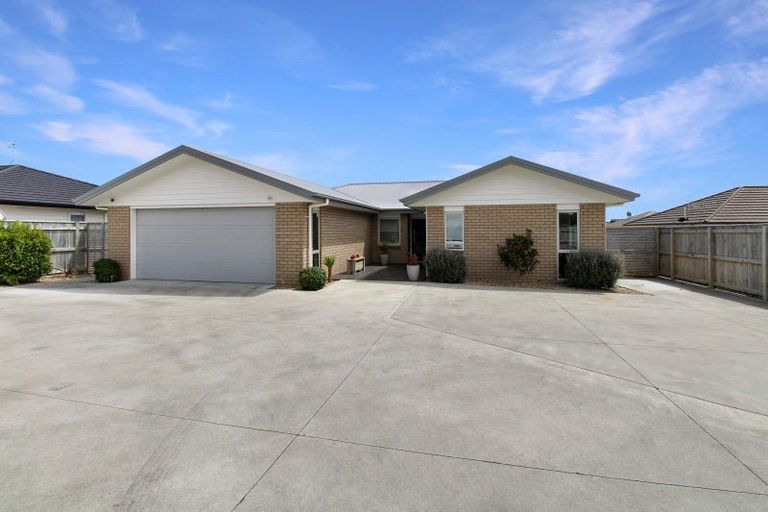 Photo of property in 11 Story Street, Foxton Beach, Foxton, 4815