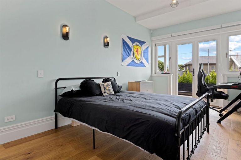 Photo of property in 156 Hackthorne Road, Cashmere, Christchurch, 8022