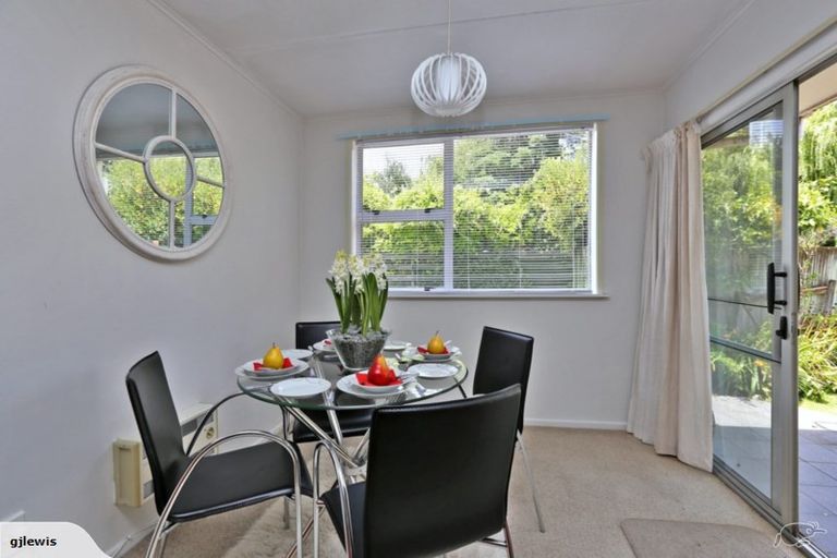 Photo of property in 2/34 Te Aute Road, Havelock North, 4130