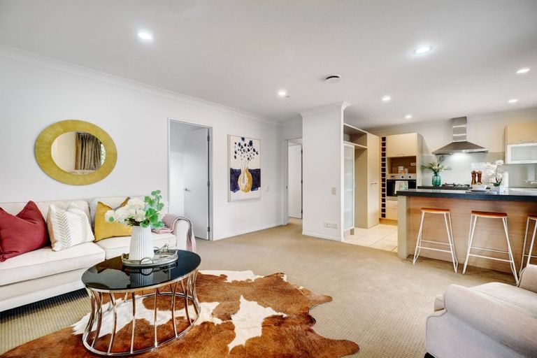 Photo of property in 16 Turnberry Drive, Wattle Downs, Auckland, 2103