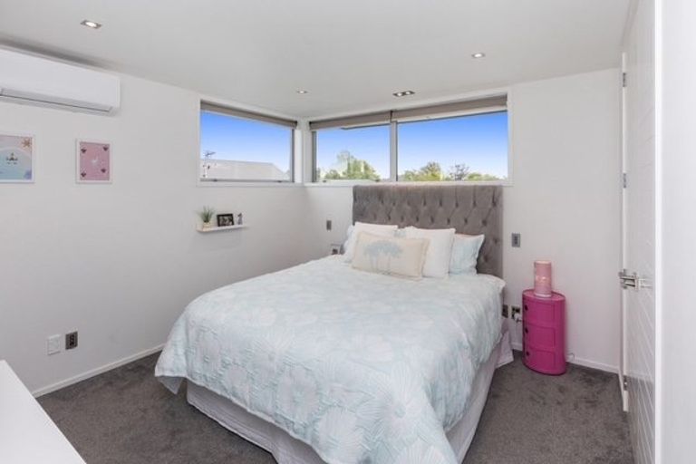 Photo of property in 20 Queens Avenue, Merivale, Christchurch, 8014