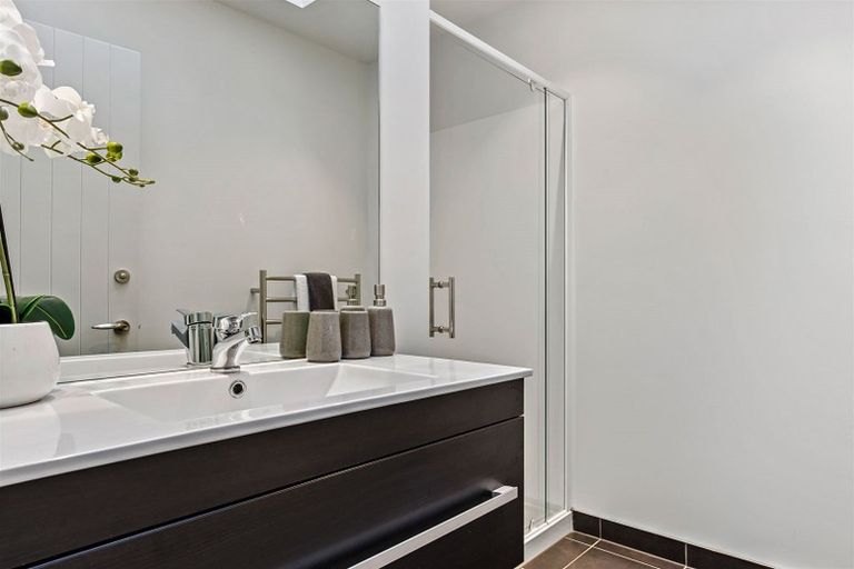 Photo of property in 6 Date Crescent, Aidanfield, Christchurch, 8025