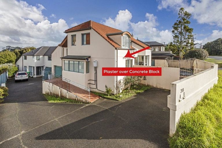 Photo of property in 1/208 East Coast Road, Forrest Hill, Auckland, 0620
