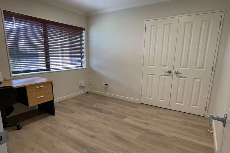 Photo of property in 19 Dressage Lane, Greenhithe, Auckland, 0632