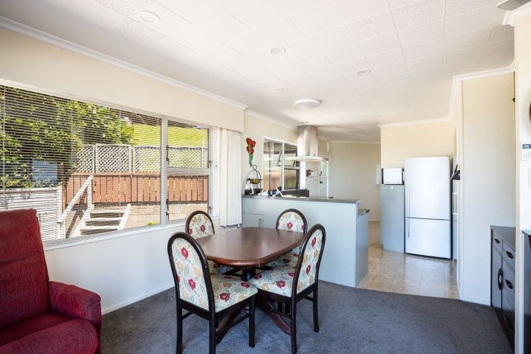 Photo of property in 19 Port View Crescent, Moturoa, New Plymouth, 4310