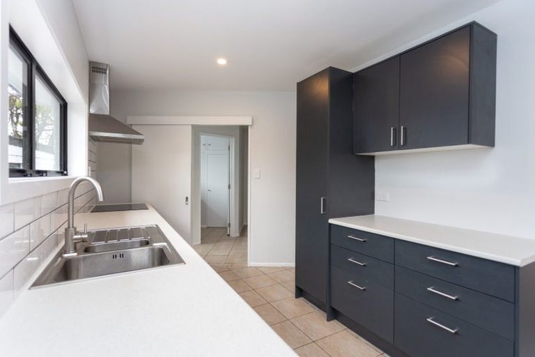 Photo of property in 8c Leeman Place, Redwood, Christchurch, 8051