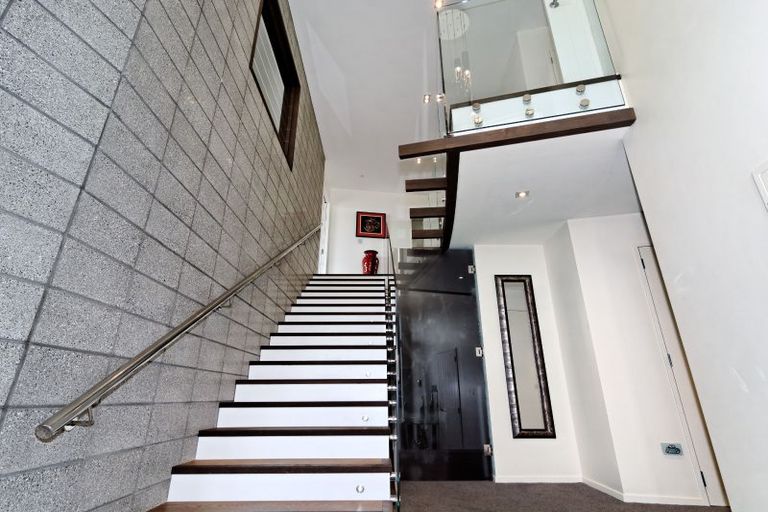 Photo of property in 27 Seacrest Drive, West Harbour, Auckland, 0618