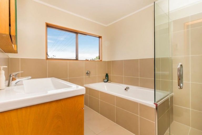 Photo of property in 110 Maida Vale Road, Roseneath, Wellington, 6011