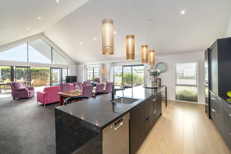 Photo of property in 7 Farley Avenue, Greytown, 5712