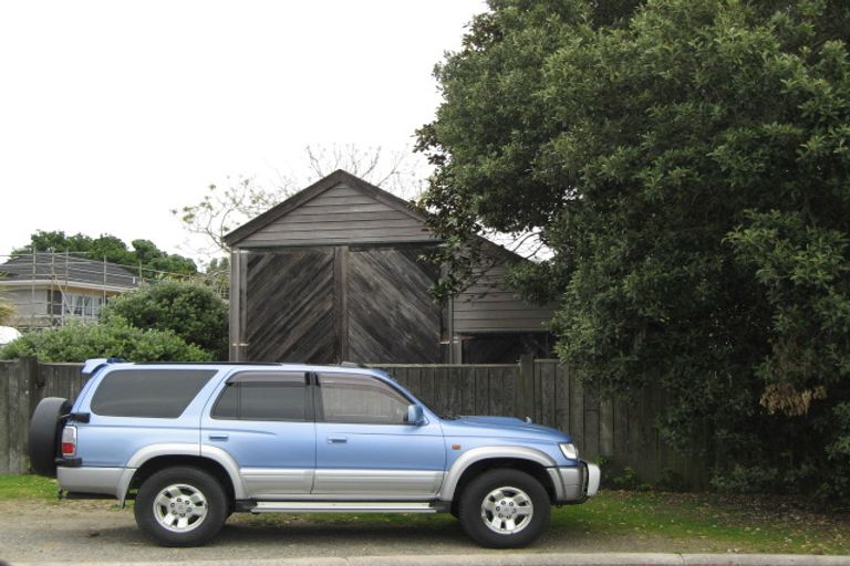 Photo of property in 114 Ladies Mile, Manly, Whangaparaoa, 0930